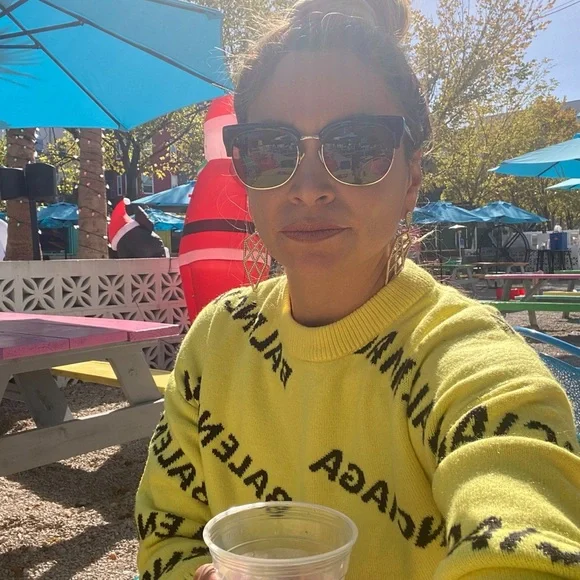 Vibrant Yellow Knit sweater - Picture 7 of 7